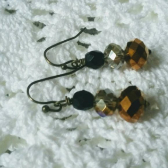 HOLIDAY SALE⭐️ Iridescent COPPER Glass Crystal Bead Earrings - Picture 3 of 3